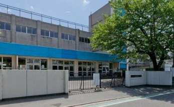 ���ӊ��@���ˎs���V���˓쏬�w�Z �k��9���B 650m