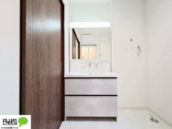 ���ʑ�E���ʏ��@�{�H��ʐ^�F�傫�ȋ��Ō��₷�����ʉ��ϑ�