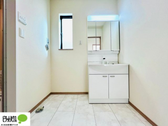 ���ʑ�E���ʏ��@�{�H��ʐ^�F�傫�ȋ��Ō��₷�����ʉ��ϑ�ł�