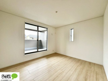 ���[�@����̏I���ɕv�w�ł������߂������Q���B�L���ɂ�Ƃ肪����A�Ƒ��̋C�z�������Ȃ������������x�߂���S�̃v���C�x�[�g��Ԃł��B