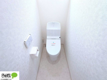 �g�C���@1�E2�K�E�H�V�����b�g�g�C�������B