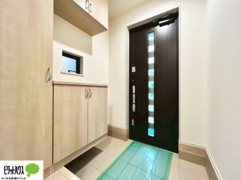 �@�Ƒ��݂�Ȃ̌C�������Ղ���[�ł���V���[�Y�{�b�N�X