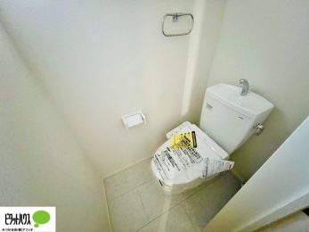 �g�C���@�{�H��ʐ^�F1�E2�K�E�H�V�����b�g�g�C�������B