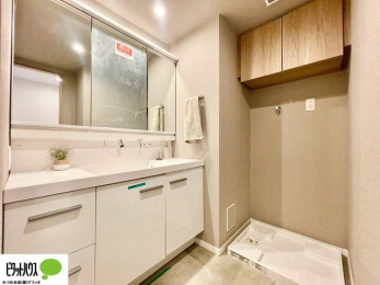 ���ʑ�E���ʏ��@�����h���[�X�y�[�X