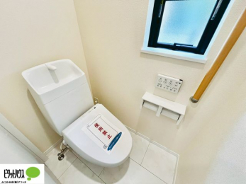 �g�C���@�{�H��ʐ^�@1�E2�K�E�H�V�����b�g�g�C�������B