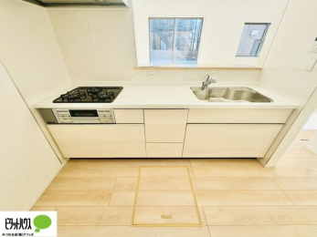 �L�b�`���@�{�H��ʐ^�F������ꂵ�₷��3���R�����B�����̎��ԒZ�k���ł��āA�X���[�Y�ɗ����ł��܂��B