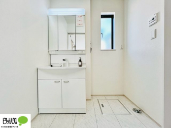 ���ʑ�E���ʏ��@�{�H��ʐ^�F�傫�ȋ��Ō��₷�����ʉ��ϑ�ł�