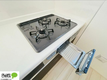 �L�b�`���@�{�H��ʐ^�@�V�z�Ȃ�ł͂̃s�J�s�J�̃L�b�`���͖����̂��������y�������Ă���܂��ˁB