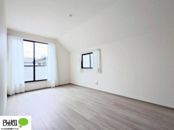 �Q���@�o���R�j�[�ւƑ������邢�����B