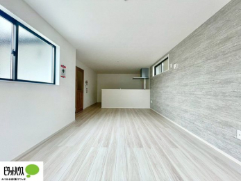 ���r���O�@�A�N�Z���g�N���X���g�p�����A�������ȃ��r���O