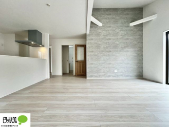 ���̑��@�A�N�Z���g�N���X���g�p�����A�������ȃ��r���O�B