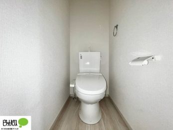 �g�C���@�E�H�V�����b�g�g�C�������B