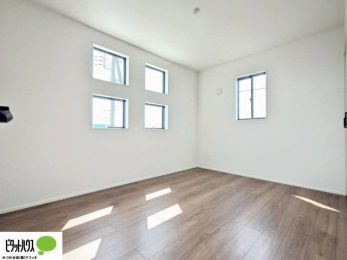 ���[�@�w�т̎��Ԃ��V�Ԏ��Ԃ���؂ɂł���q�ǂ������B�Ƌ�̔z�u�����₷���V���v���Ȑ݌v�ŁA�������K�Ɏg���܂��B