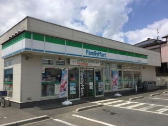 ���ӊ��@�t�@�~���[�}�[�g/�_�c��ԊX���X �k��6���B 440m