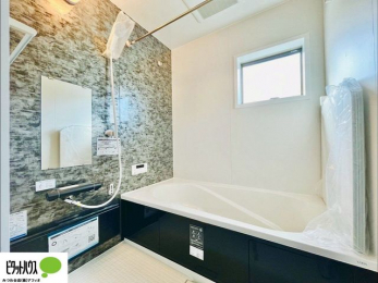 �����@�{�H��ʐ^�F1���̔�����������x���̓��͂��q�l�Ƃ̃R�~���j�P�[�V�����̏�Ƃ���