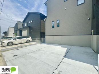 �@�}�ȗ��q�ɂ����S2��Ƃ߂��܂��B