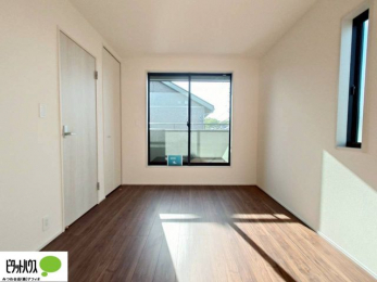 ���̑����ρ@2�ʍ̌��Ŗ��邭�A���ʂ��̗ǂ��������ł��B