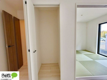 ���̑��@���r���O���[