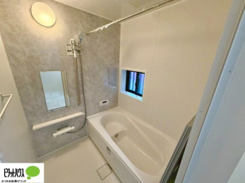 �����@1���̔�����������x���̓��͂��q�l�Ƃ̃R�~���j�P�[�V�����̏�Ƃ���