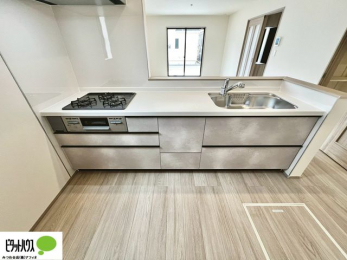 �L�b�`���@�Ƒ��Ƃ��b���Ȃ���y���������ł���J�E���^�[�L�b�`��