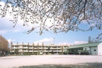 ���ӊ��@�D���s���@�T�����w�Z �k��17���B 1300m