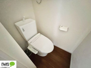 �g�C���@�{�H��ʐ^�@1�E2�K�E�H�V�����b�g�g�C�������B