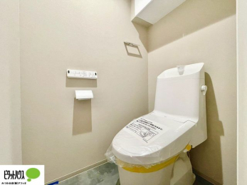 �g�C���@�E�H�V�����b�g�g�C�������B