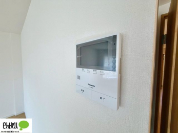���̑��@������Ԃ����S��TV���j�^�[�t���C���^�[�z��