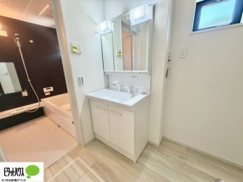 ���ʑ�E���ʏ��@�{�H��ʐ^�F�V�����[�t���O�ʋ����ʑ�B�֗��Ȏ��[�I�Ń^�I���⏬�����X�b�L���B
