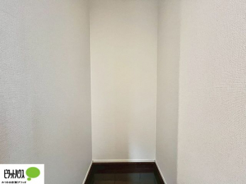 ���ց@�A�E�g�h�A�p�i��x�r�[�J�[�A�K�[�f�j���O�̓���Ȃǂ����[���Ă����̂ɂ��֗��ȃV���[�Y�N���[�N�B
