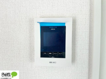 ���̑��@������Ԃ����S��TV���j�^�[�t���C���^�[�z��