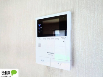 ���̑��@������Ԃ����S��TV���j�^�[�t���C���^�[�z��