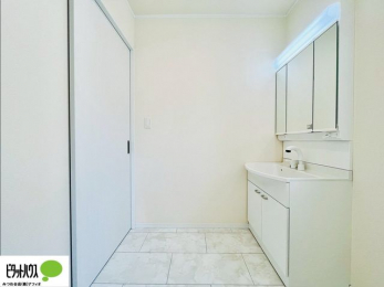 ���ʑ�E���ʏ��@�{�H��ʐ^�@�g���₷���V���v���Ȑ��ʉ��ϑ�B�����̎x�x�͂�������n�܂�܂��B