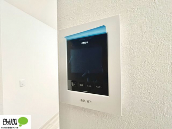 ���̑��@������Ԃ����S��TV���j�^�[�t���C���^�[�z��