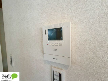 ���̑��@������Ԃ����S��TV���j�^�[�t���C���^�[�z��