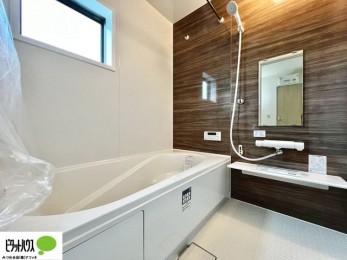 �����@�{�H��ʐ^�@�����̔�������Ă���闁���͍L�X�������B�x���͂��q�l�ƈꏏ�ɗV�тȂ������܂��ˁB