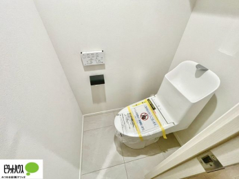 �g�C���@�E�H�V�����b�g�g�C�������B