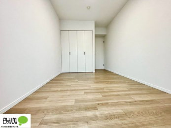 ���[�@���ꂼ��̂������Ɏ��[�X�y�[�X������̂Ńv���C�x�[�g�ȉו����g�߂ɒu�����Ƃ��ł��܂��B
