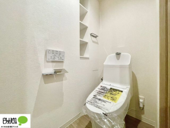 �g�C���@�E�H�V�����b�g�g�C�������B