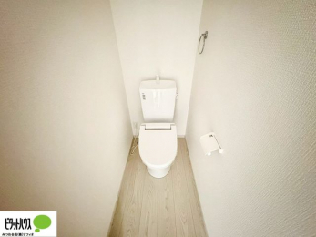 �g�C���@�{�H��ʐ^�@1�E2�K�E�H�V�����b�g�g�C�������B