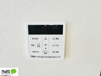 �����@�����������F���̗����ŁA1���̔��������������Ă��������B