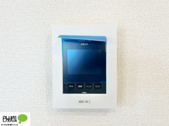 ���̑��@������Ԃ����S��TV���j�^�[�t���C���^�[�z��