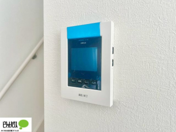 ���̑��@������Ԃ����S��TV���j�^�[�t���C���^�[�z��