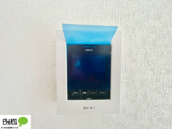���̑��@������Ԃ����S��TV���j�^�[�t���C���^�[�z��
