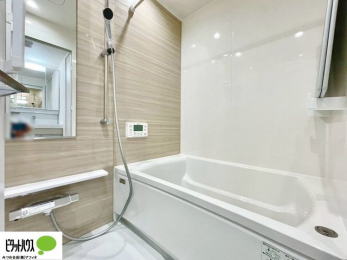 �����@�����̔�������Ă����o�X���[���͍L�X�������B�x���͂��q�l�ƈꏏ�ɗV�тȂ������܂��ˁB