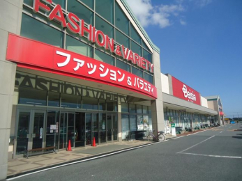 ���ӊ��@�x�C�V�A�Ό��X �k��8���B 600m