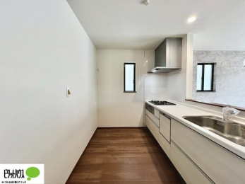 �L�b�`���@�V�z�Ȃ�ł͂̃s�J�s�J�̃L�b�`���͖����̂��������y�������Ă���܂��ˁB