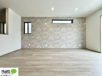 ���̑��@�L�X�k�c�j�I����̑傫�ȃ\�t�@��u���Ă������f��ӏ܂��ǂ��ł��ˁB