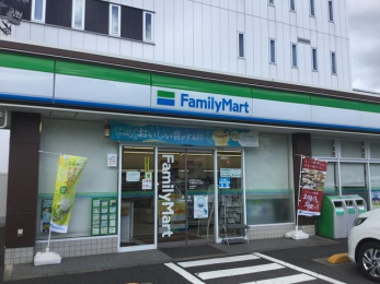 ���ӊ��@�t�@�~���[�}�[�g/��t�S���O���ړX �k��9���B 680m