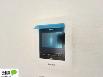 ���̑��@������Ԃ����S��TV���j�^�[�t���C���^�[�z��